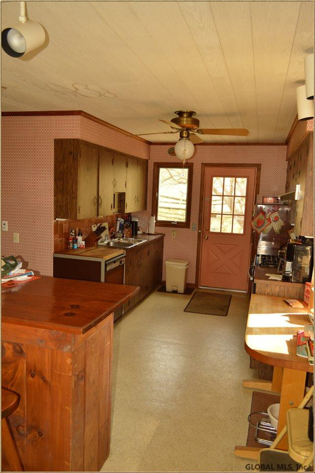 3193 Dan B Road Danby, VT 05739 - Photo 4 of 18 Photo 4
