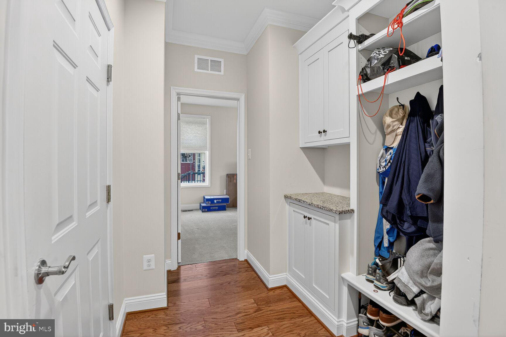 2727 Dragon Fly Way Odenton, MD 21113 - Photo 29 of 68 Family foyer