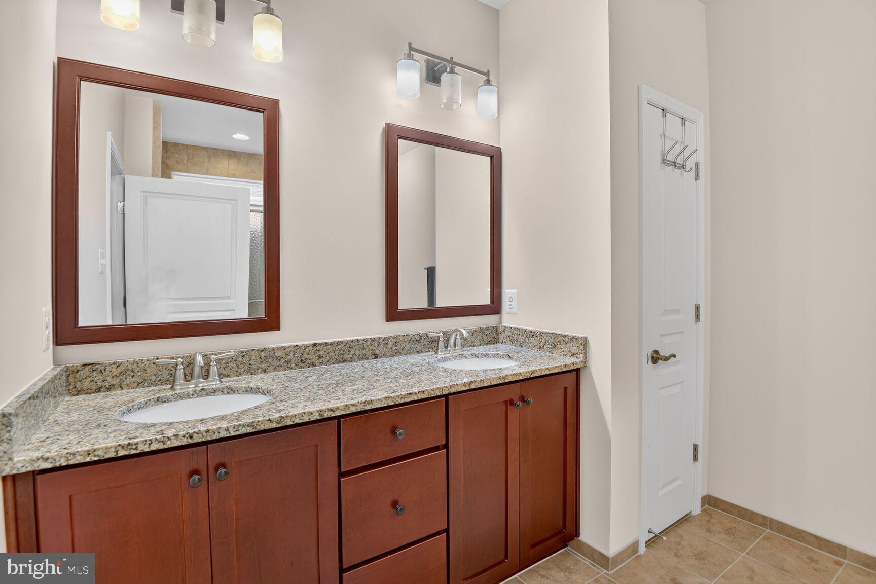 2727 Dragon Fly Way Odenton, MD 21113 - Photo 36 of 68 Owner's bath