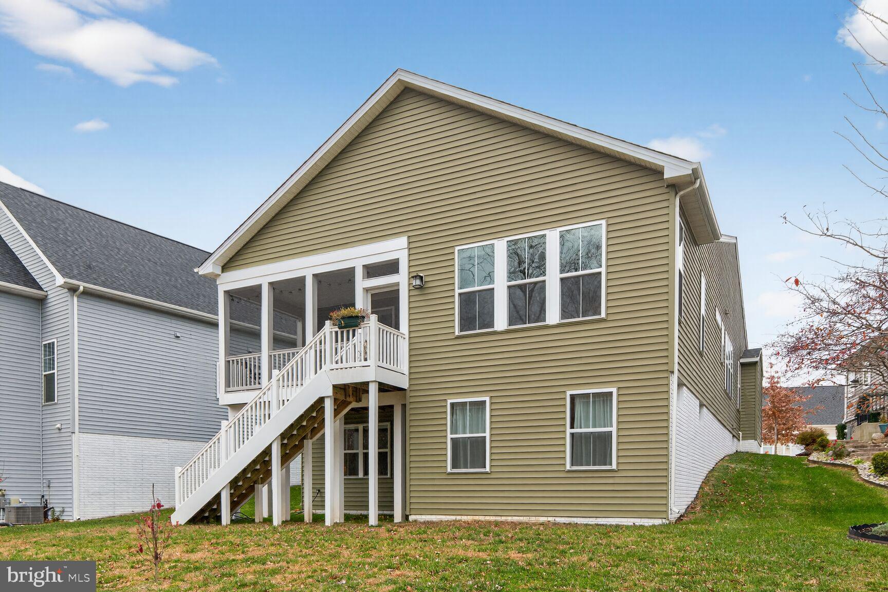 2727 Dragon Fly Way Odenton, MD 21113 - Photo 50 of 68 Rear