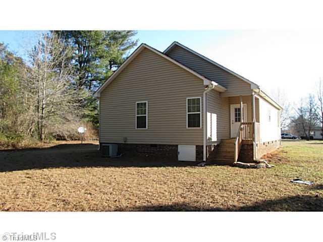 395 Jones Road Asheboro, NC 27205 - Photo 10 of 10 Exterior Back.