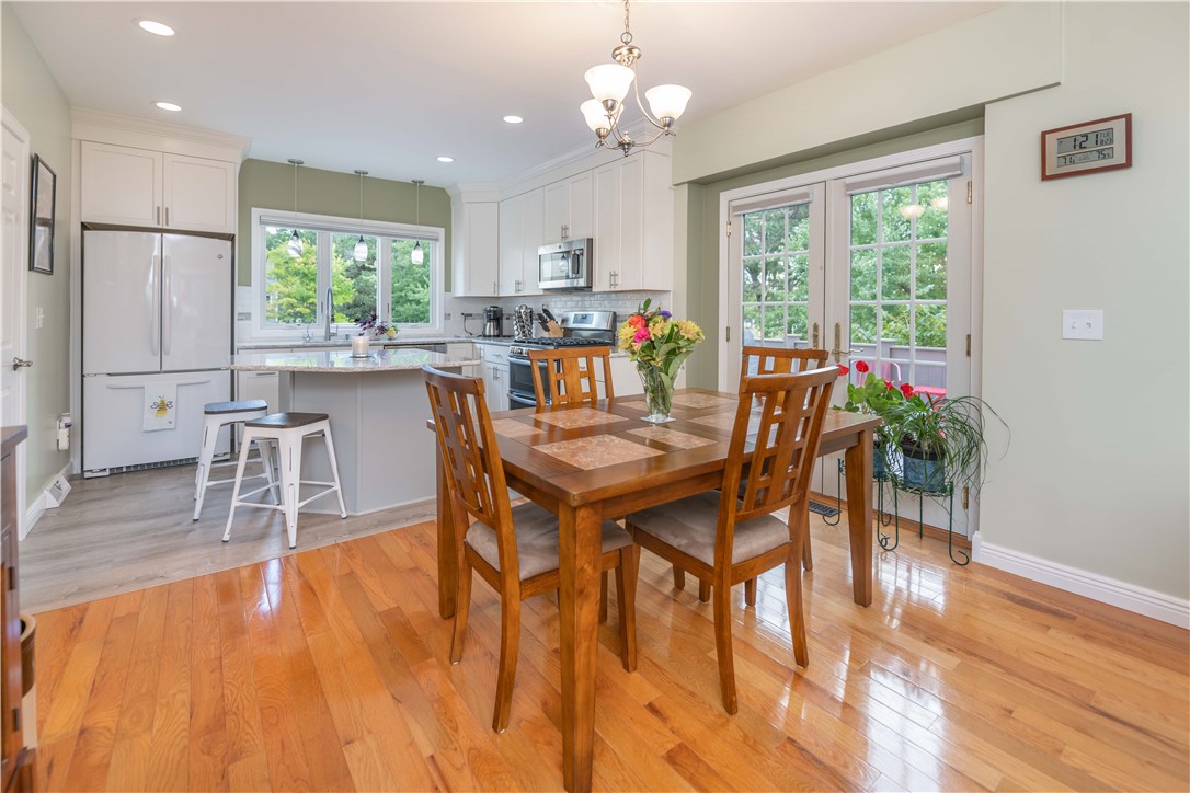 70 Cornhill Place Rochester, NY 14608 - Photo 6 of 23 Dining Area