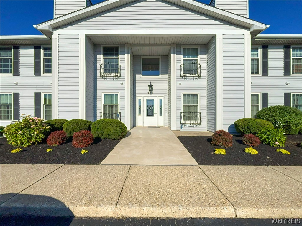 640 Youngs Road, Unit A Amherst, NY 14221 - Photo 2 of 34