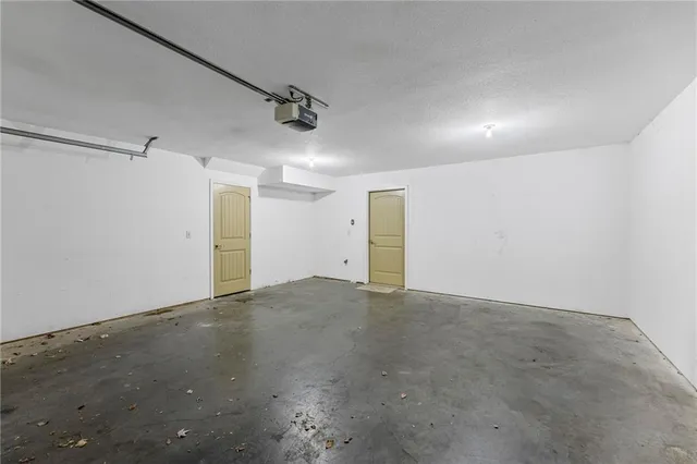 $250,000 | 5245 Overland Drive, Unit C12, Lawrence, KS 66049