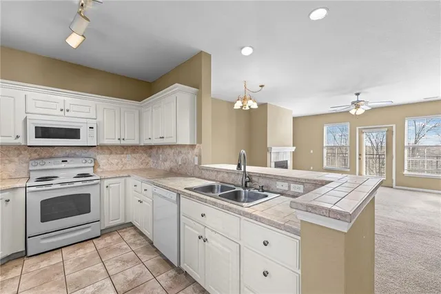 $250,000 | 5245 Overland Drive, Unit C12, Lawrence, KS 66049