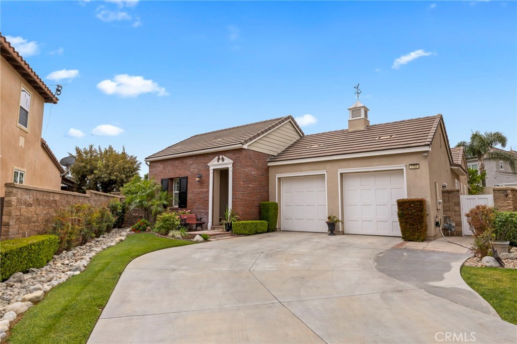 1705 Arthur Loop West Upland, CA 91784 - Photo 3 of 30