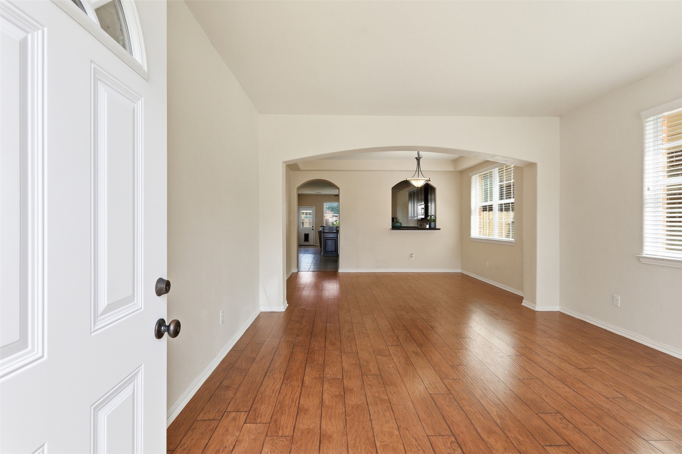 8234 Nagy Hill Street Spring, TX 77379 - Photo 5 of 32 Entrance w/ Formal living