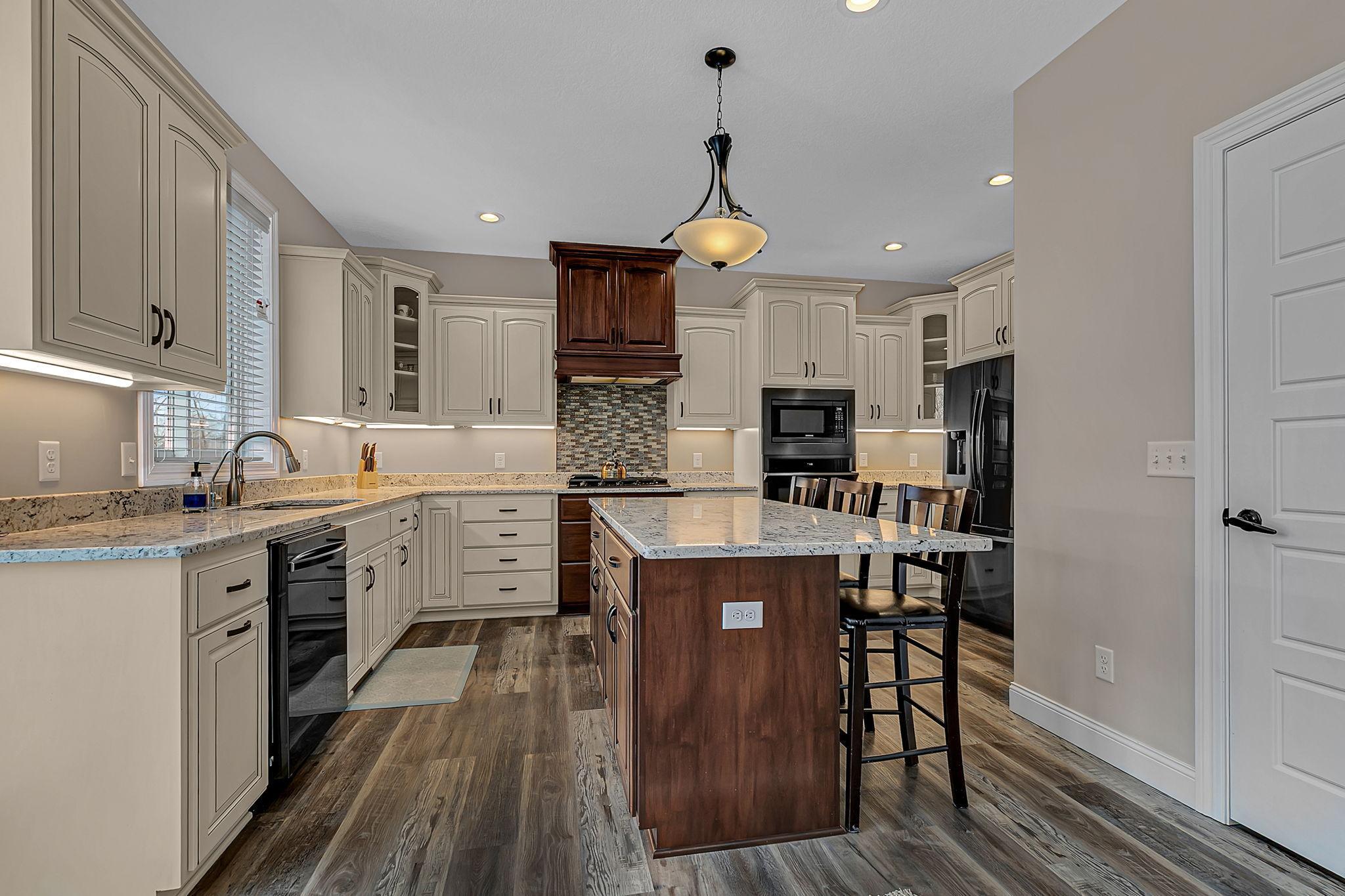 3637 Fairmeadow Road St. Cloud, MN 56301 - Photo 2 of 25