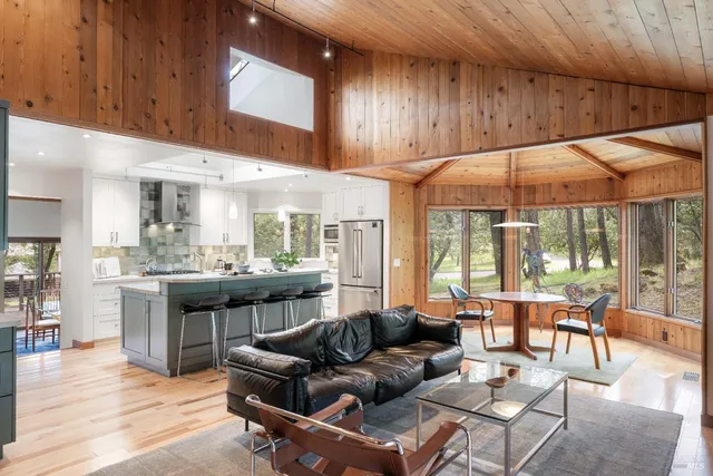 $1,545,000 | 1355 White Oak Drive, Santa Rosa, CA 95409