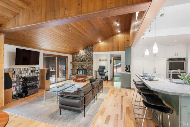 $1,545,000 | 1355 White Oak Drive, Santa Rosa, CA 95409