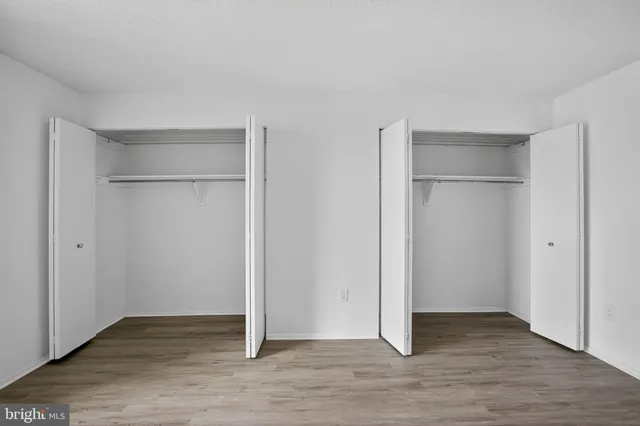 $220,000 | 4600 South Four Mile Run Drive, Unit 421, Arlington, VA 22204