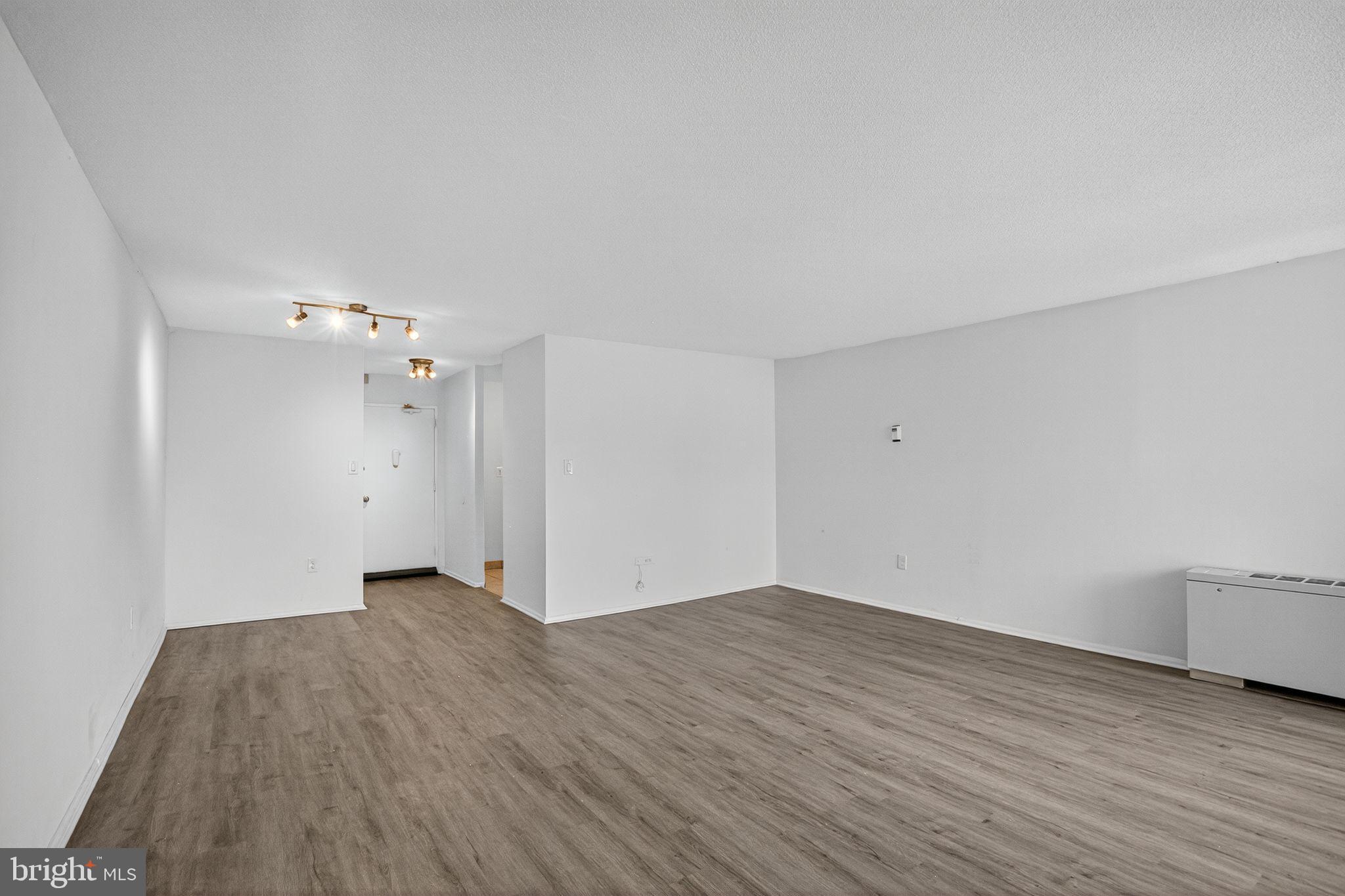 4600 South Four Mile Run Drive, Unit 421 Arlington, VA 22204 - Photo 15 of 17 Spacious, blank canvas for your vision.