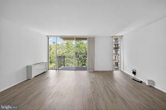 $220,000 | 4600 South Four Mile Run Drive, Unit 421, Arlington, VA 22204