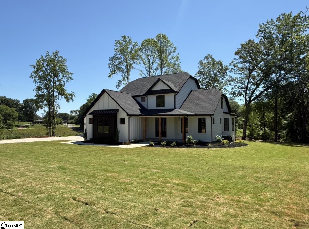 668 Flynn Road Greer, SC 29651 - Photo 6 of 49