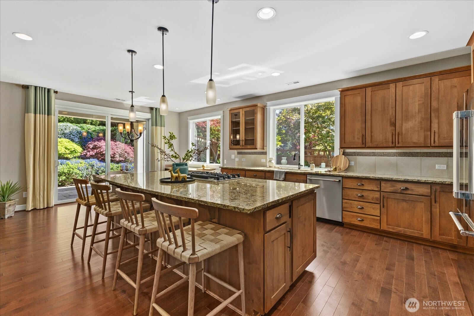 15112 101st Avenue Northeast Bothell, WA 98011 - Photo 12 of 39