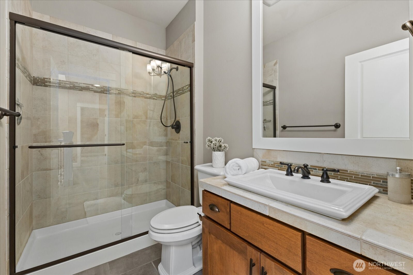15112 101st Avenue Northeast Bothell, WA 98011 - Photo 17 of 39
