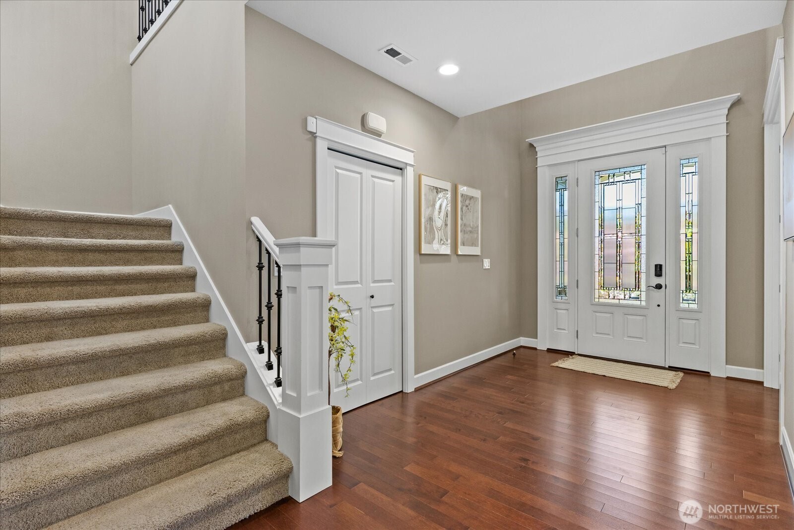 15112 101st Avenue Northeast Bothell, WA 98011 - Photo 4 of 39