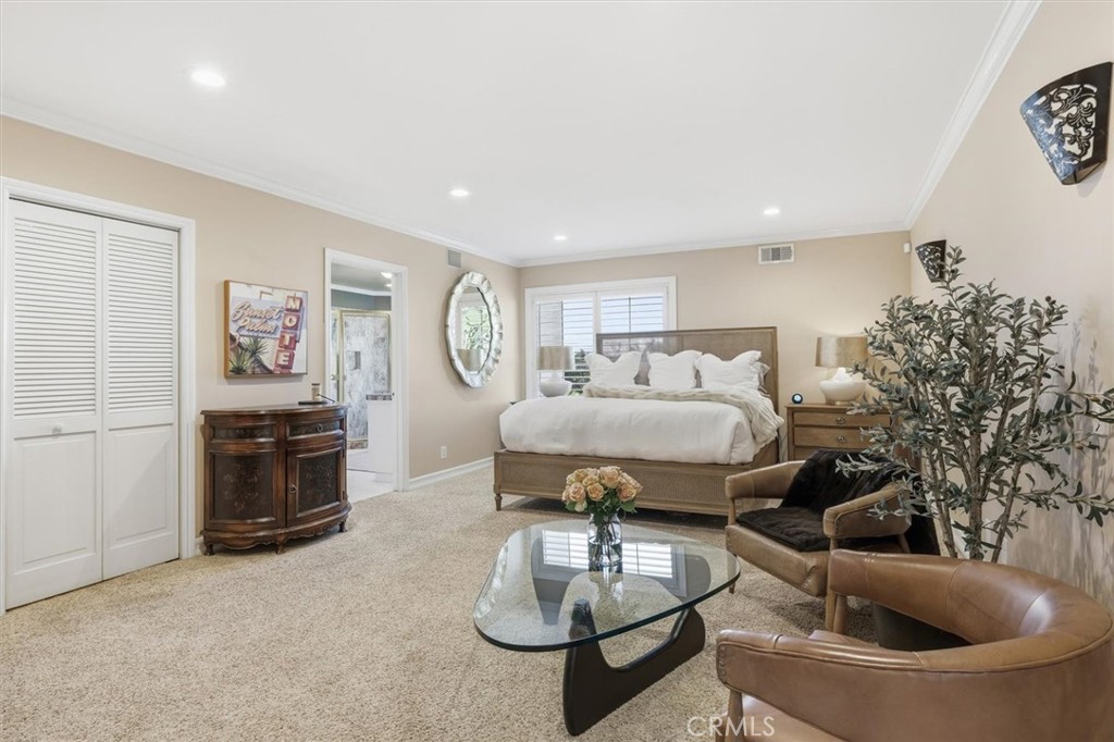 8325 Delgany Avenue Playa del Rey, CA 90293 - Photo 22 of 50 a living room with furniture and a couch
