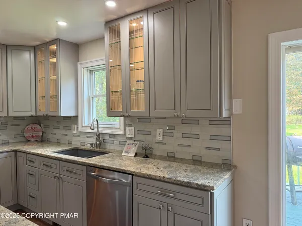 $2,500 | 3584 Bristol Circle West, East Stroudsburg, PA 18302