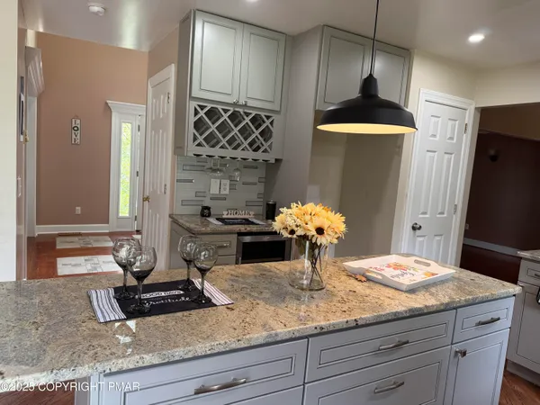 $2,500 | 3584 Bristol Circle West, East Stroudsburg, PA 18302