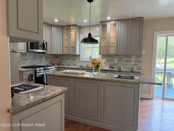 $2,500 | 3584 Bristol Circle West, East Stroudsburg, PA 18302