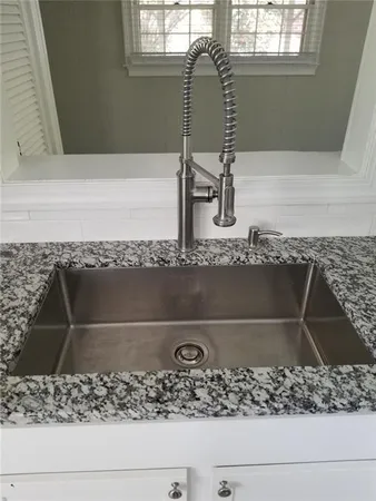 $2,375 | 2120 Meadowbrook Lane Southeast, Marietta, GA 30067