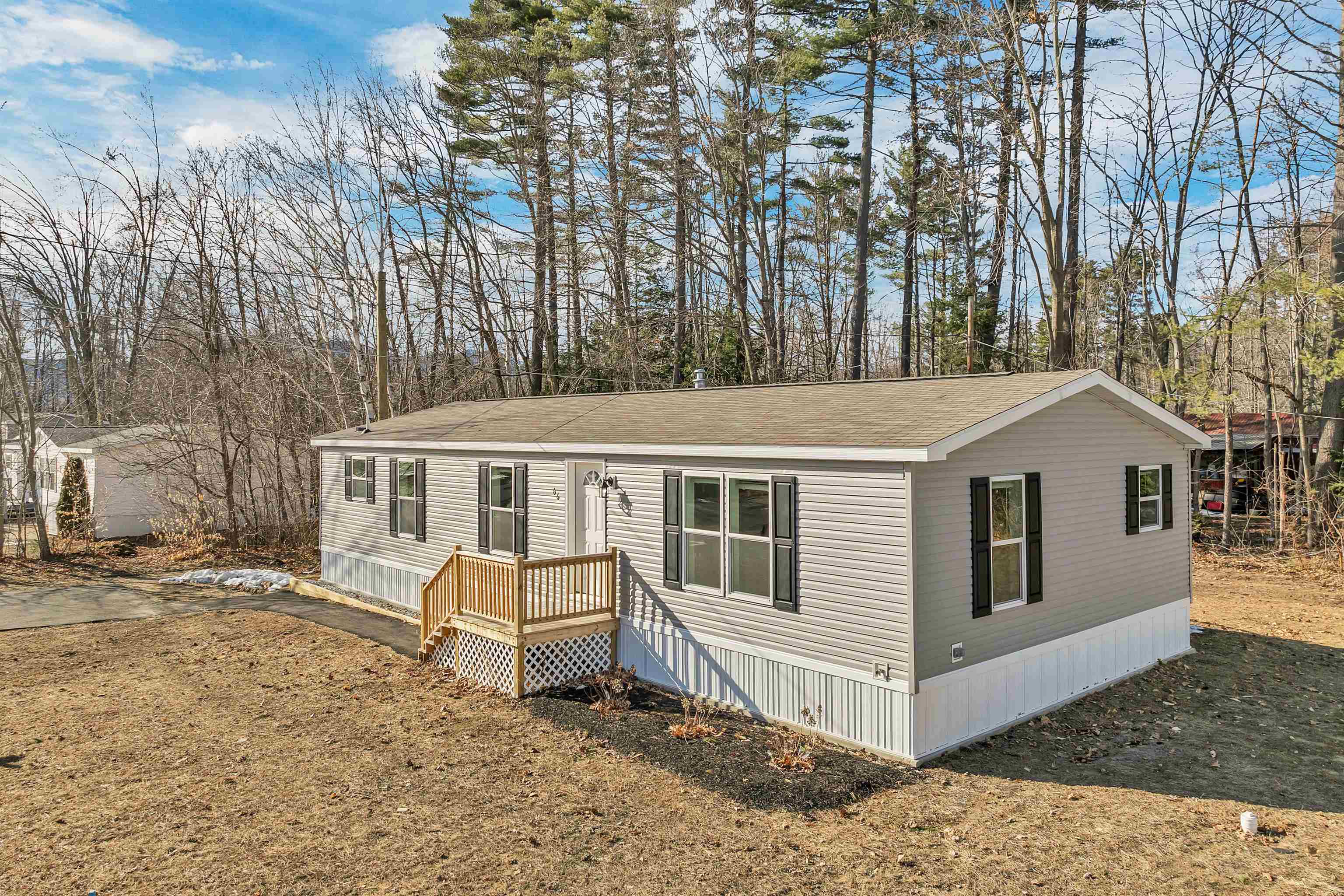 66 Lamplighter's Drive Conway, NH 03860 - Photo 2 of 31