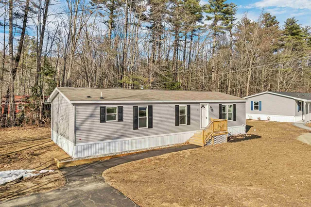 $199,900 | 66 Lamplighter's Drive, Conway, NH 03860