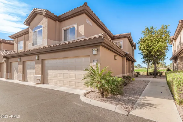 $1,800 | 6535 East Superstition Springs Boulevard, Unit 127, Mesa, AZ 85206