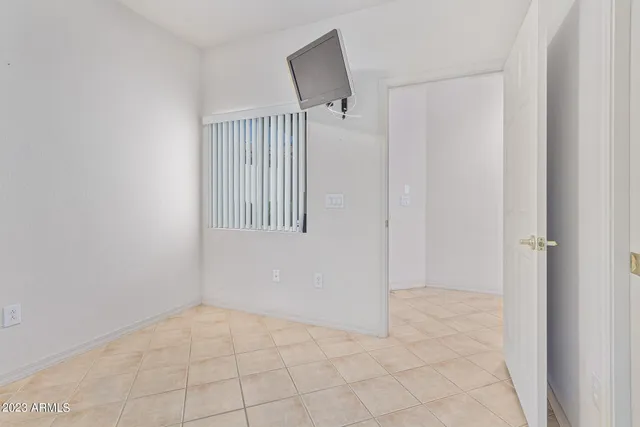 $1,800 | 6535 East Superstition Springs Boulevard, Unit 127, Mesa, AZ 85206