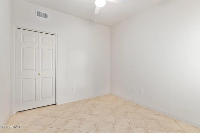 $1,800 | 6535 East Superstition Springs Boulevard, Unit 127, Mesa, AZ 85206