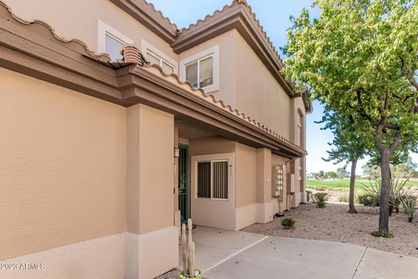 $1,800 | 6535 East Superstition Springs Boulevard, Unit 127, Mesa, AZ 85206