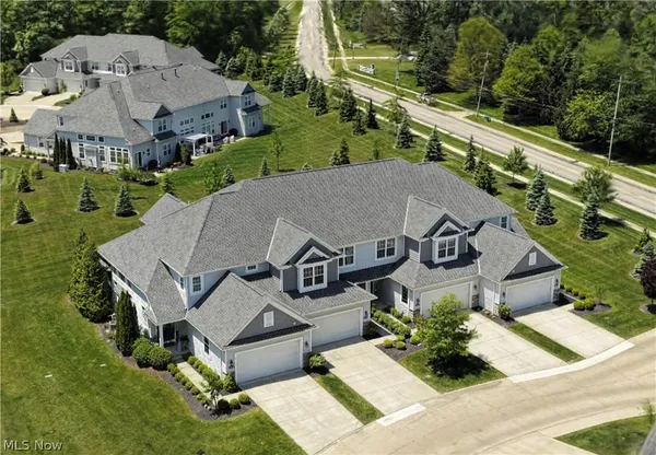 $400,000 | 608 Aubrielle Avenue, Avon Lake, OH 44012