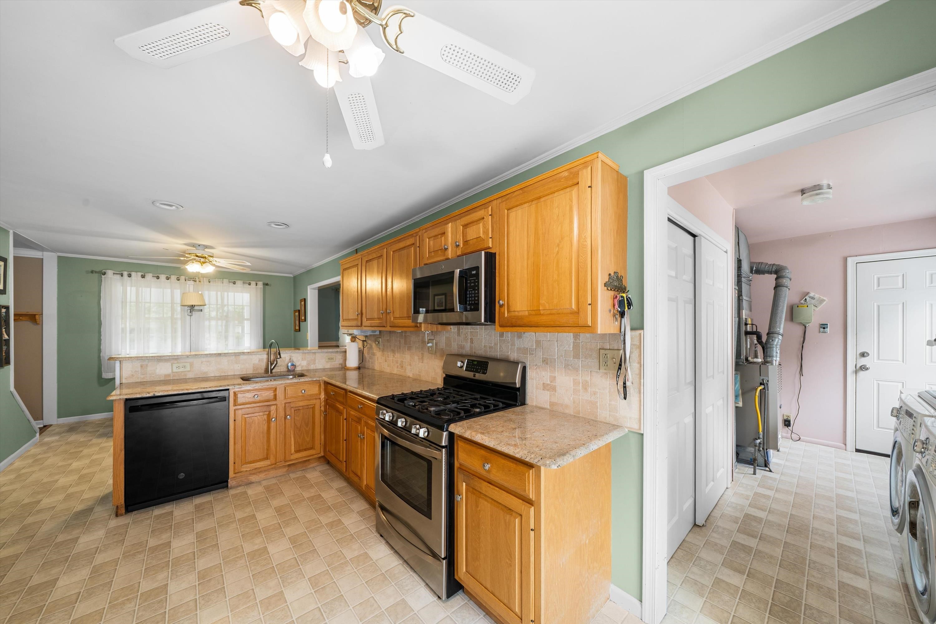 23 Foxborough Road Ocean View, NJ 08230 - Photo 7 of 39