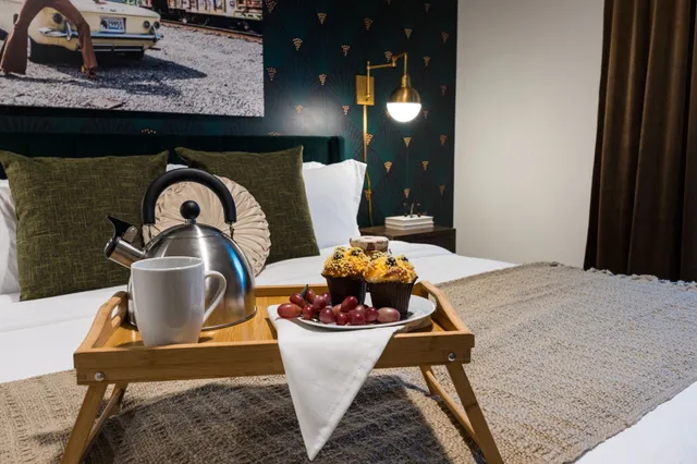 $6,995 | 635 7th Avenue South, Unit 204, Nashville, TN 37203