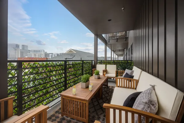 $6,995 | 635 7th Avenue South, Unit 204, Nashville, TN 37203