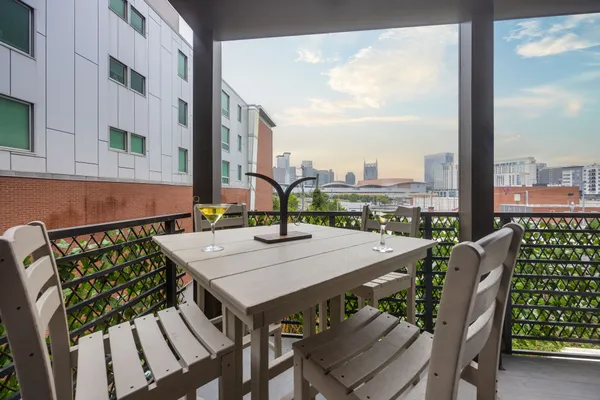 $6,995 | 635 7th Avenue South, Unit 204, Nashville, TN 37203
