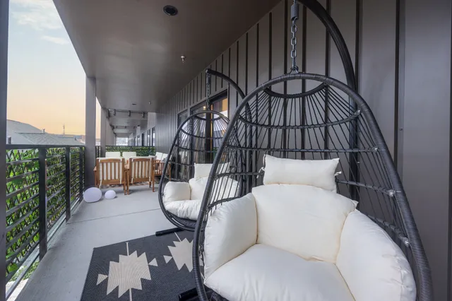 $6,995 | 635 7th Avenue South, Unit 204, Nashville, TN 37203