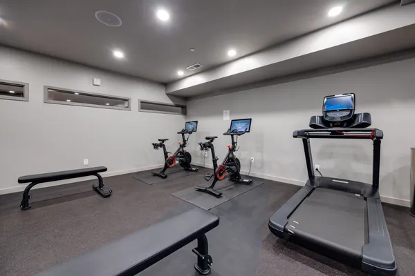 $6,995 | 635 7th Avenue South, Unit 204, Nashville, TN 37203