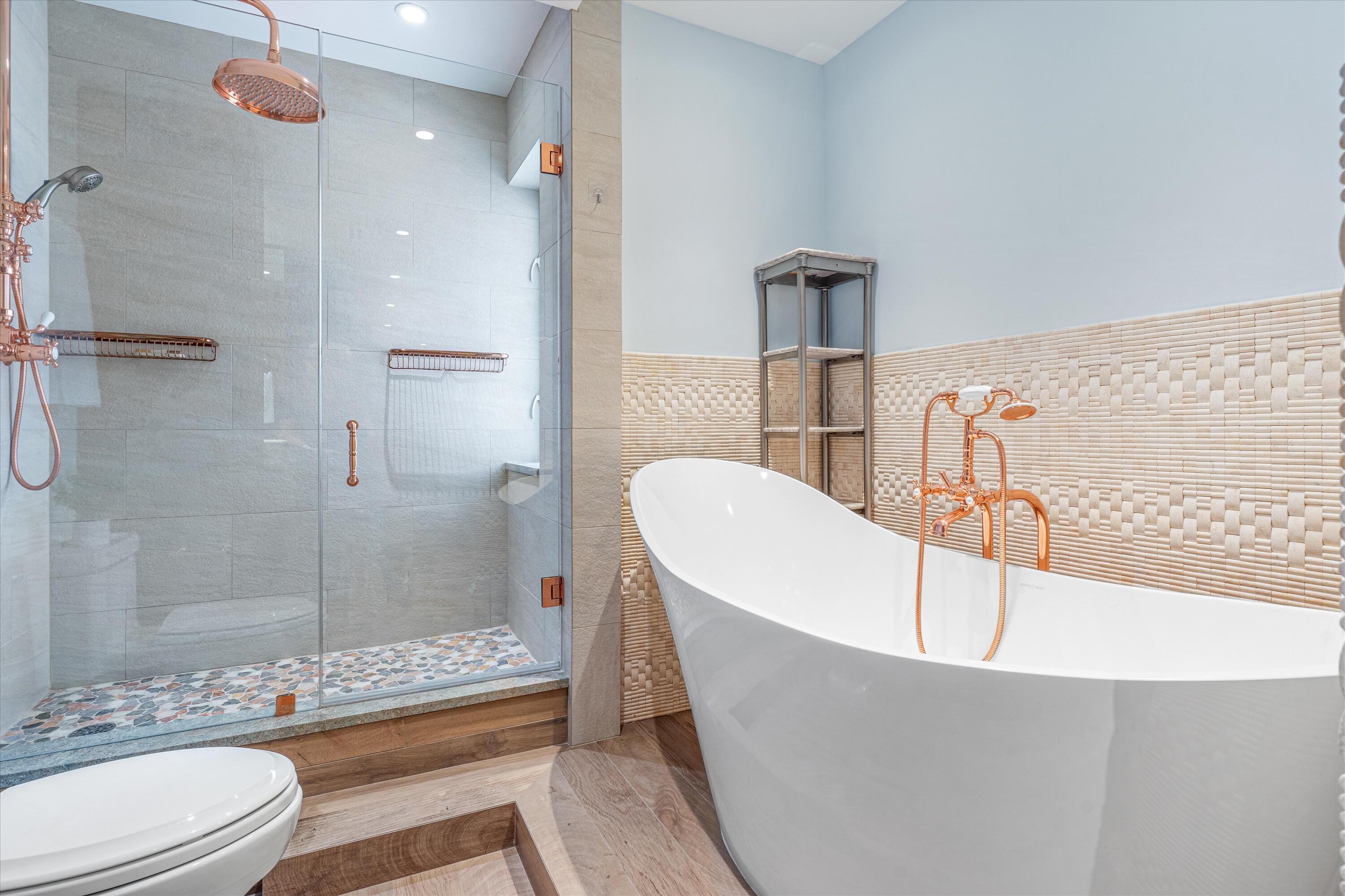 300 Southeast 5th Avenue, Unit 6140 Boca Raton, FL 33432 - Photo 12 of 53 Main Bath