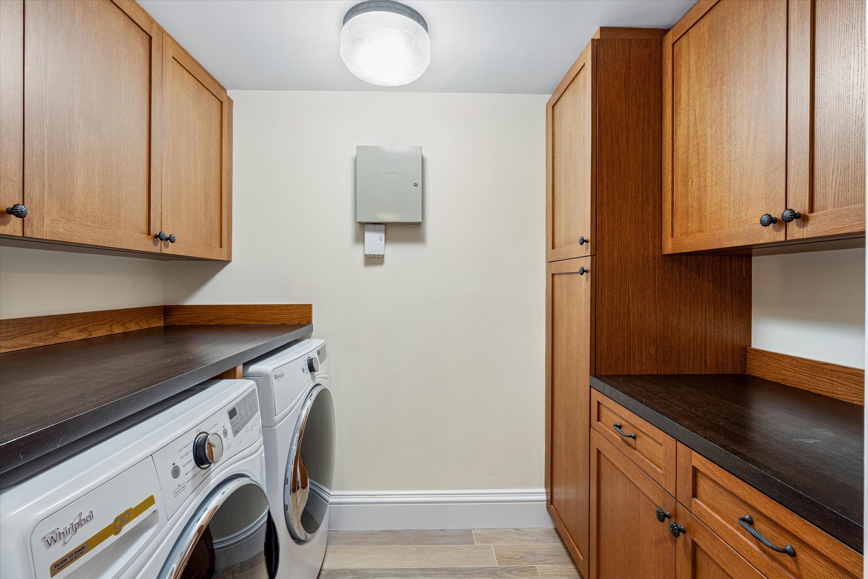 300 Southeast 5th Avenue, Unit 6140 Boca Raton, FL 33432 - Photo 22 of 53 Laundry