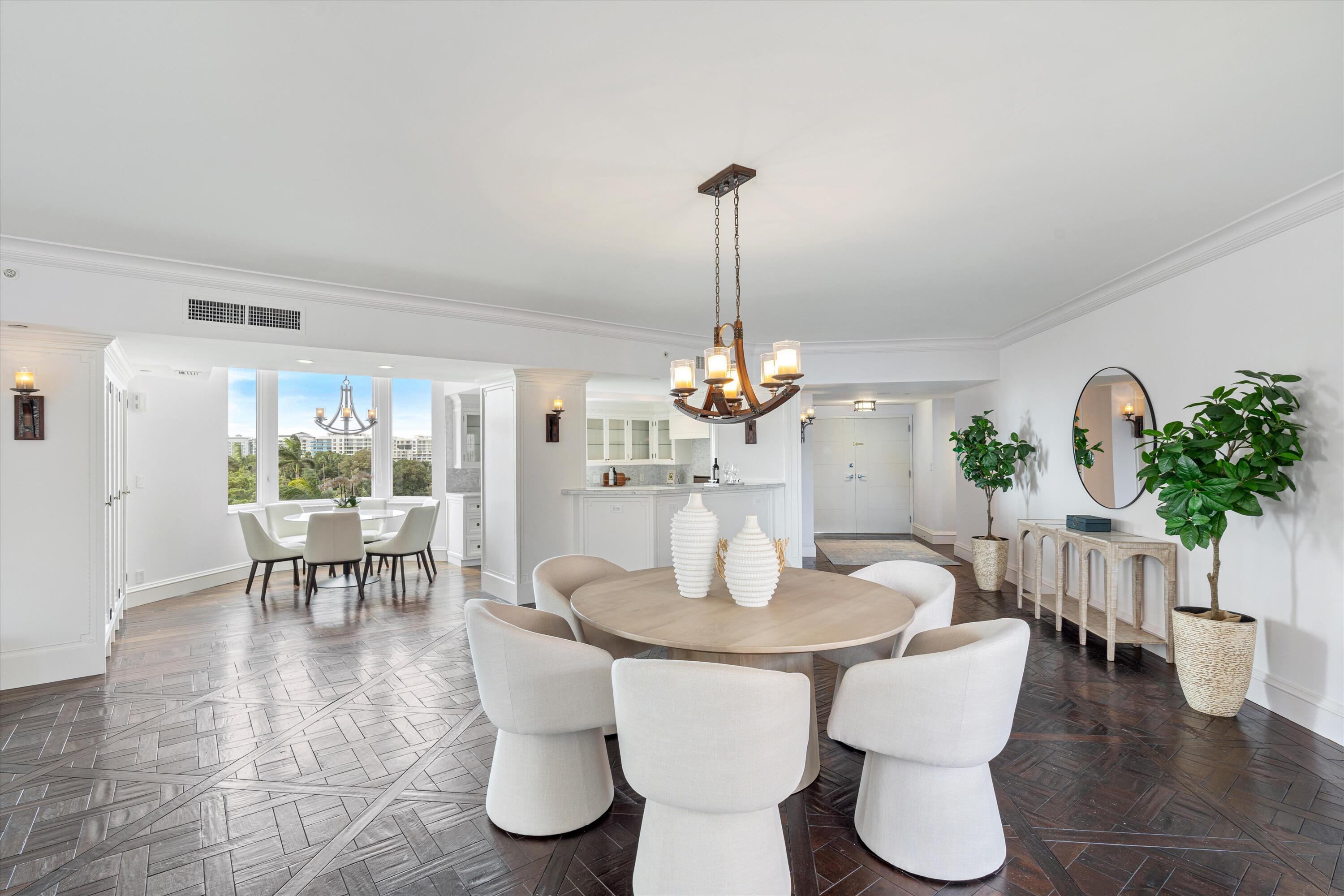 300 Southeast 5th Avenue, Unit 6140 Boca Raton, FL 33432 - Photo 6 of 53 Dining/ Kitchen Nook