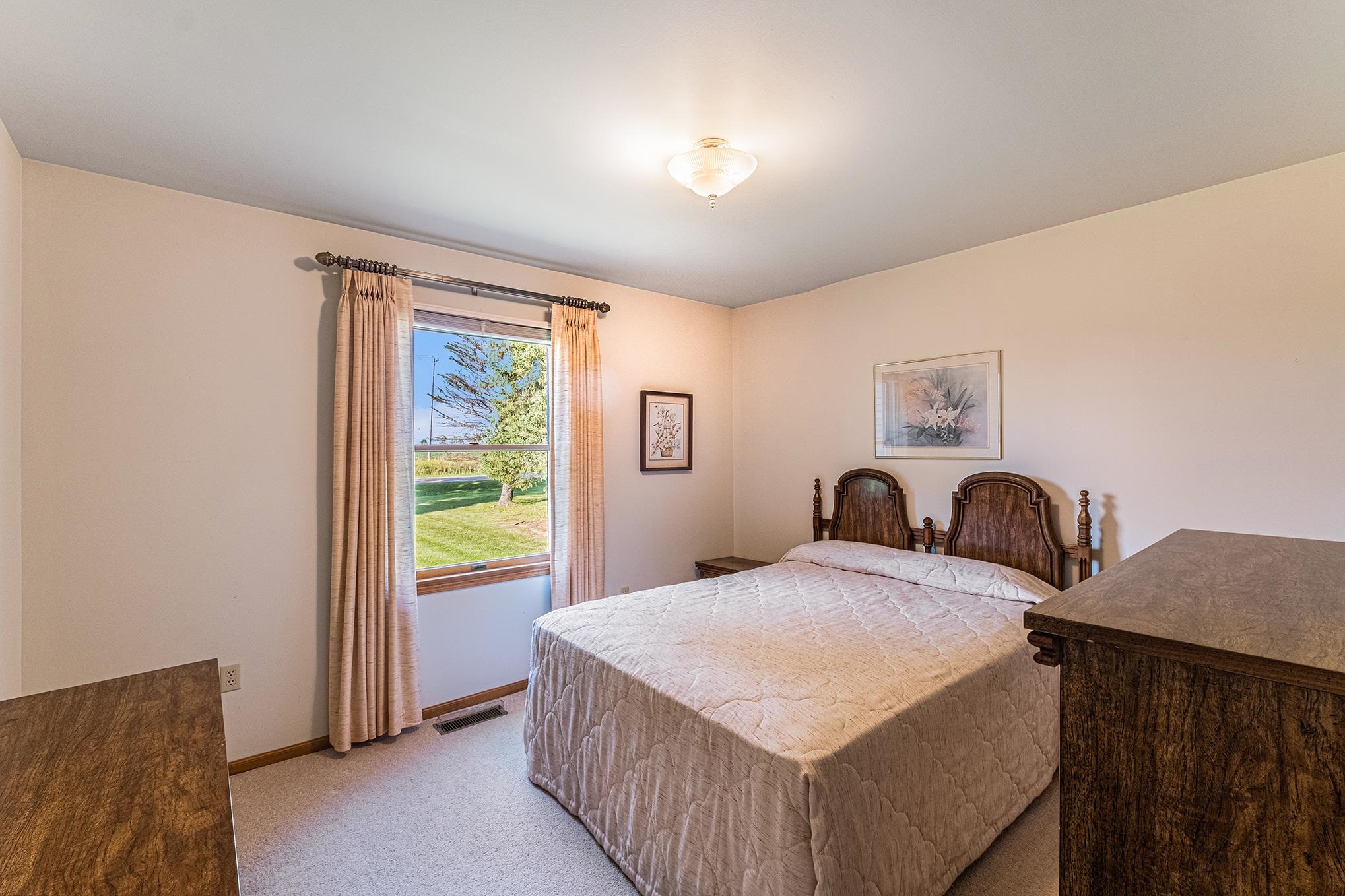 4075 Reid Road Swartz Creek, MI 48473 - Photo 17 of 32 50120491-16.JPG