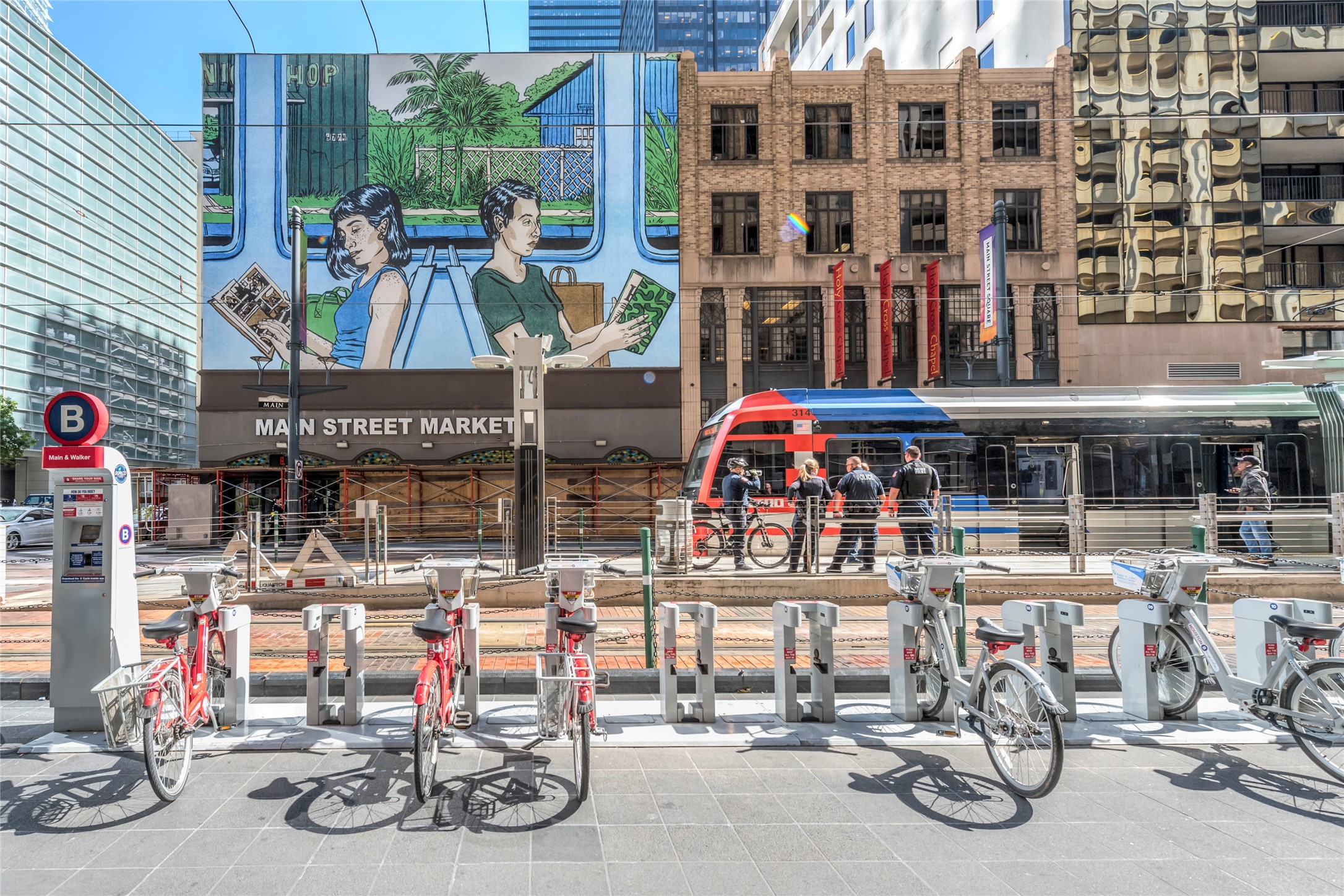 914 Main Street, Unit 1008 Houston, TX 77002 - Photo 25 of 26 Step outside and you are close to the theater, museums, train line, dining and all the city's attractions.