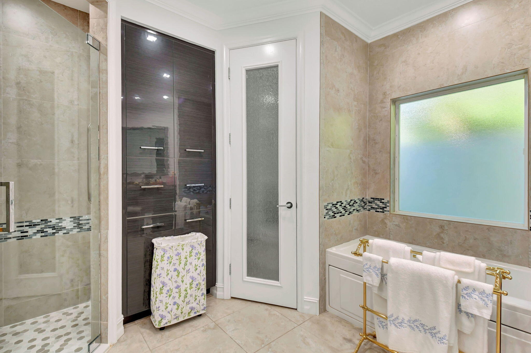 17440 Loch Lomond Way Boca Raton, FL 33496 - Photo 20 of 89 Primary Bath