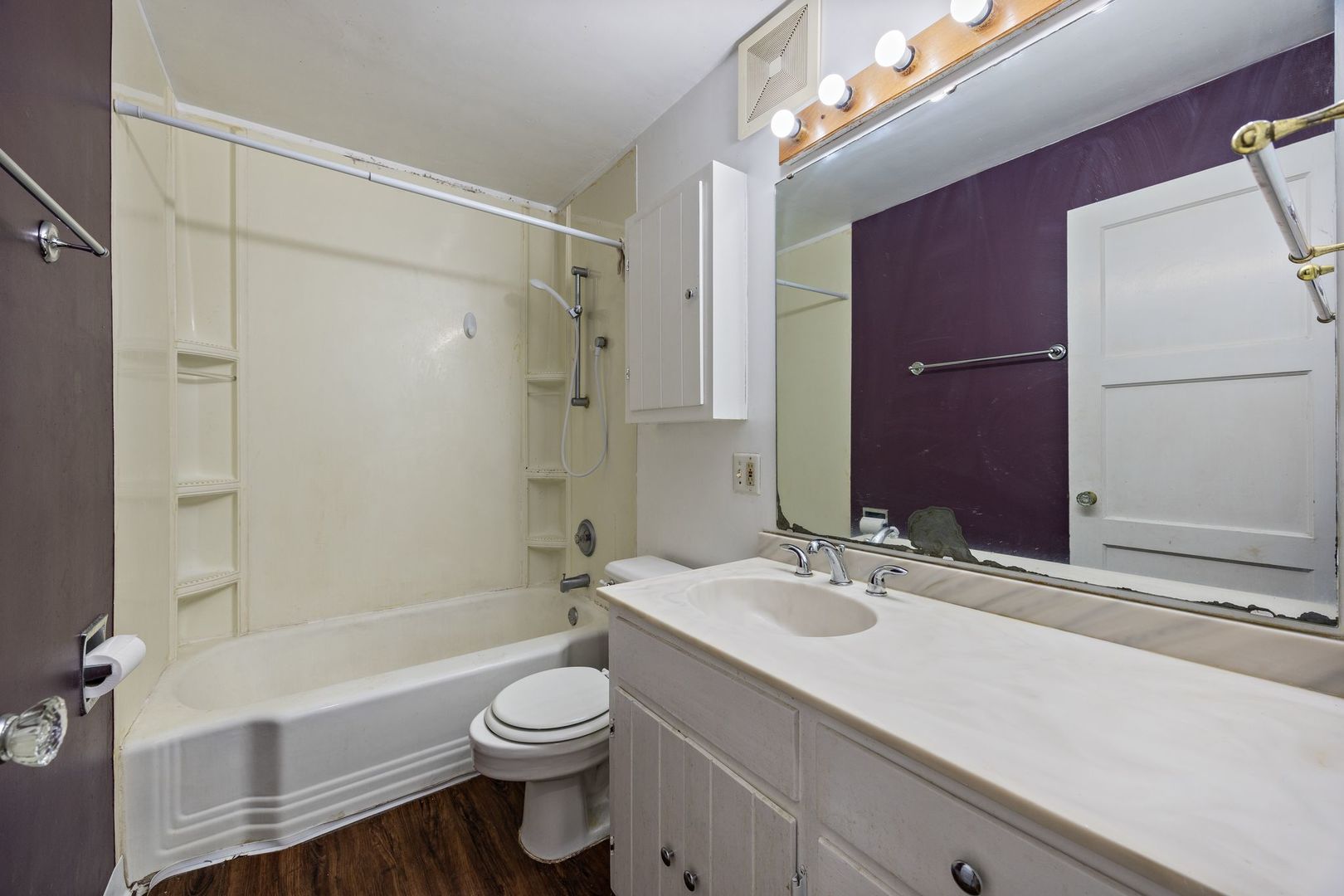 466 Miller Drive Elgin, IL 60123 - Photo 9 of 26