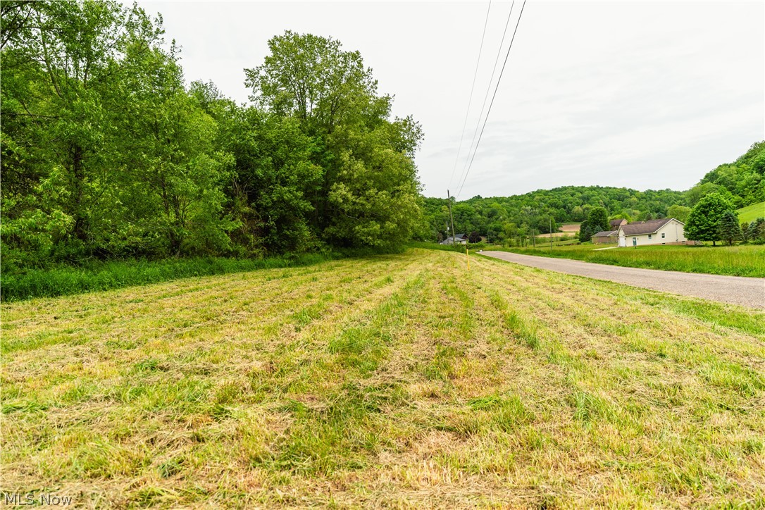 Barkley Rd Road Uhrichsville, OH 44683 - Photo 5 of 7