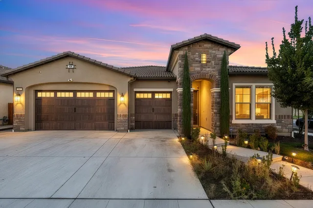 $655,000 | 2871 North Cypress Avenue, Fresno, CA 93727