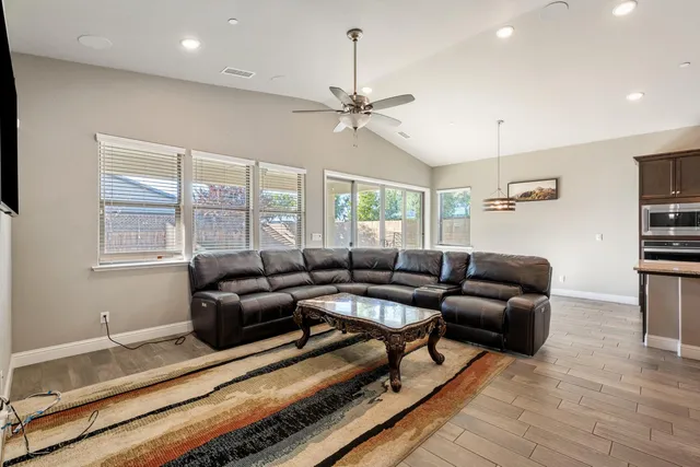 $655,000 | 2871 North Cypress Avenue, Fresno, CA 93727