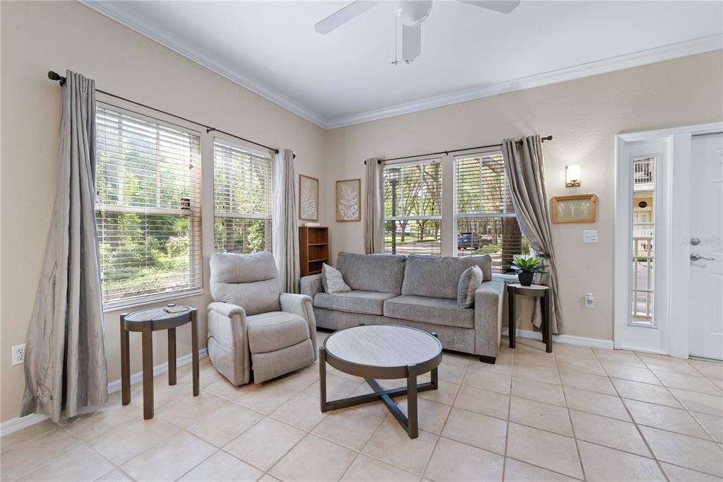 9177 Southwest 52nd Road, Unit E103 Gainesville, FL 32608 - Photo 8 of 47